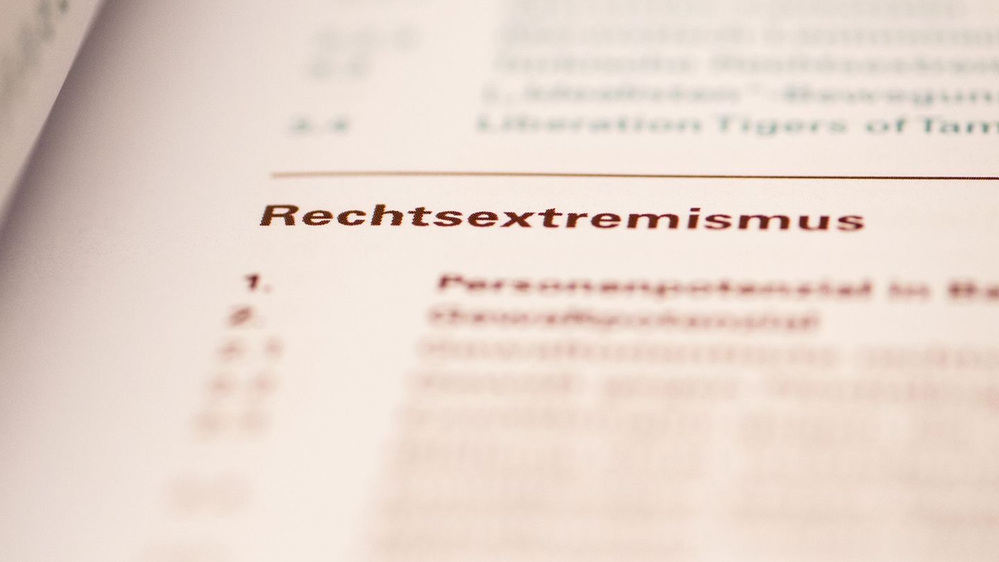 Der Verfassungsschutz hat die noch relativ neue Gruppierung der "Active Clubs" im Visier (Symbolbild). Foto: Matthias Balk/dpa