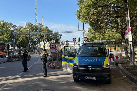 Die Polizei kündigte Suchmaßnahmen an. Foto: Manuel Schwarz/dpa