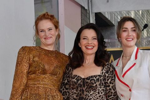 Fran Drescher (M.) mit ihren ehemaligen "Die Nanny"-Töchtern Nicholle Tom (l.) und Madeline Zima.