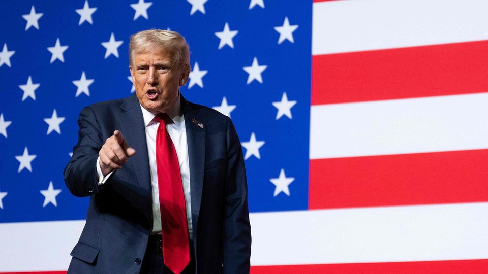 Trumps Militärgipfel laut Expertin "wie ein Freifahrtschein für Gewalt"