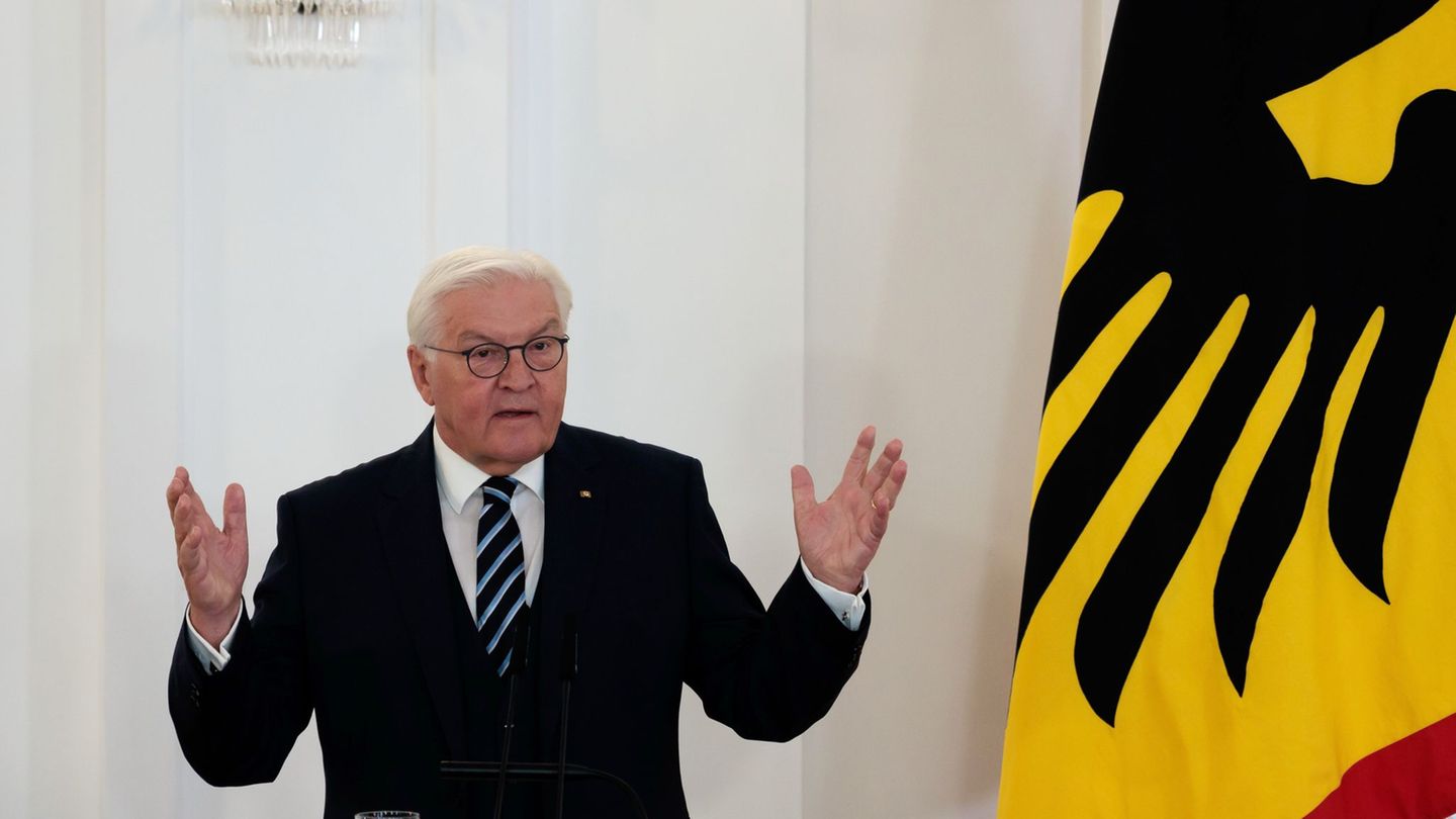 Kurz vor dem 35. Jahrestag der Deutschen Einheit richtet der Bundespräsident eine Mahnung an alle in Ost und West. Foto: Carsten