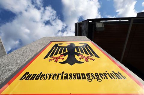 Das Bundesverfassungsgericht hat eine Verfassungsbeschwerde gegen die Verwendung von Anom-Chat-Daten geprüft. (Archivbild) Foto: