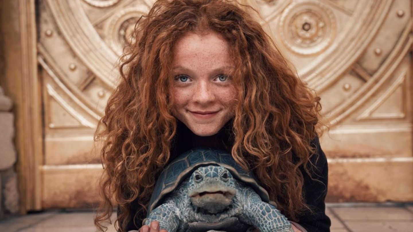 Die neue Momo, gespielt von der 13-jährigen Britin Alexa Goodall.