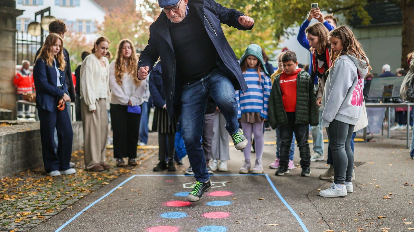 Seit August können Städte und Gemeinden in Baden-Württemberg rechtssicher Schulstraßen und Schulzonen einführen. Foto: Christoph