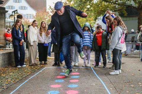 Seit August können Städte und Gemeinden in Baden-Württemberg rechtssicher Schulstraßen und Schulzonen einführen. Foto: Christoph
