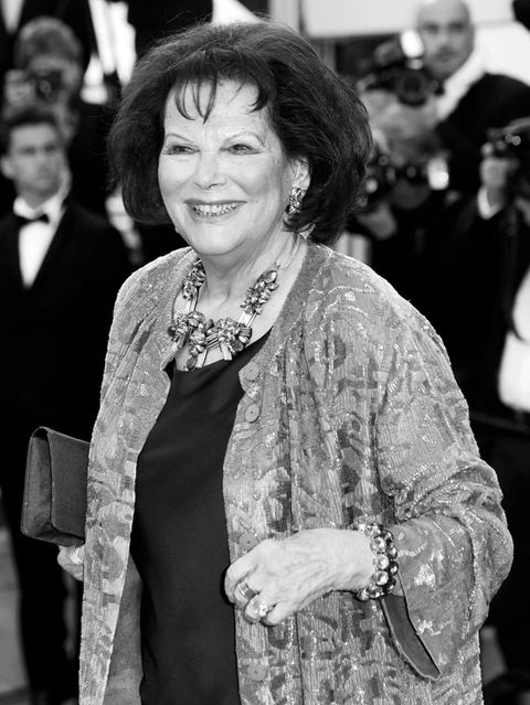 Die italienische Schauspielerin starb am 23. September im Alter von 87 Jahren. Cardinale hatte in mehr als 100 Filmen mitgespielt, wie "8 1/2", "Der Leopard" oder "Spiel mir das Lied vom Tod". In der Netflix-Produktion "Rogue City" (2020) und dem anspruchsvollen Drama "The Island of Forgiveness" (2022) spielte sie zuletzt Nebenrollen.  Zu ihren wichtigsten Auszeichnungen gehören der Goldene Löwe bei den Filmfestspielen in Venedig und der Goldene Bär der Berlinale