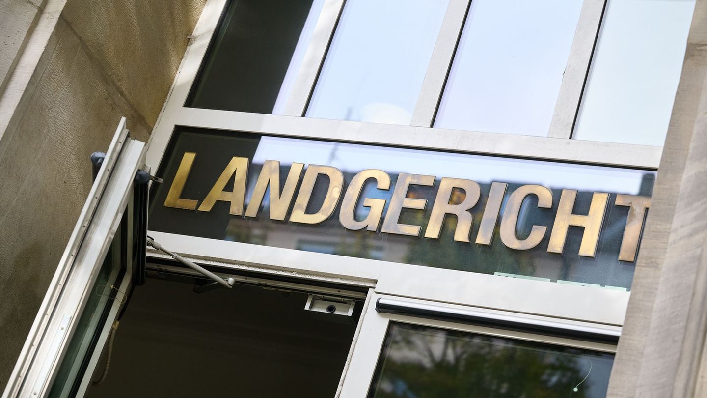 Die Anklage lautete ursprünglich auf Mord. Foto: Bernd Thissen/dpa