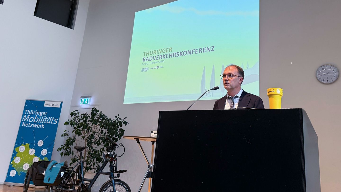 Tobias Knoblich, Staatssekretär im Thüringer Ministerium für Digitales und Infrastruktur, reagiert verhalten auf den Vorschlag.
