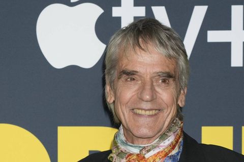Jeremy Irons ist aktuell in der neuen Staffel "The Morning Show" zu sehen.