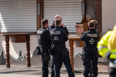 Polizeibeamte auf der Theresienwiese.