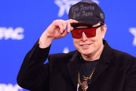 Elon Musk hat einen weiteren Vermögens-Meilenstein erreicht.