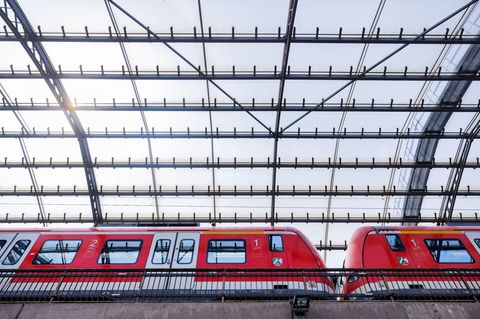 Ein Gesetz zur Bündelung des Schienennahverkehrs in NRW in einer Gesellschaft sorgt für Unmut bei. (Archivbild) Foto: Rolf Venne