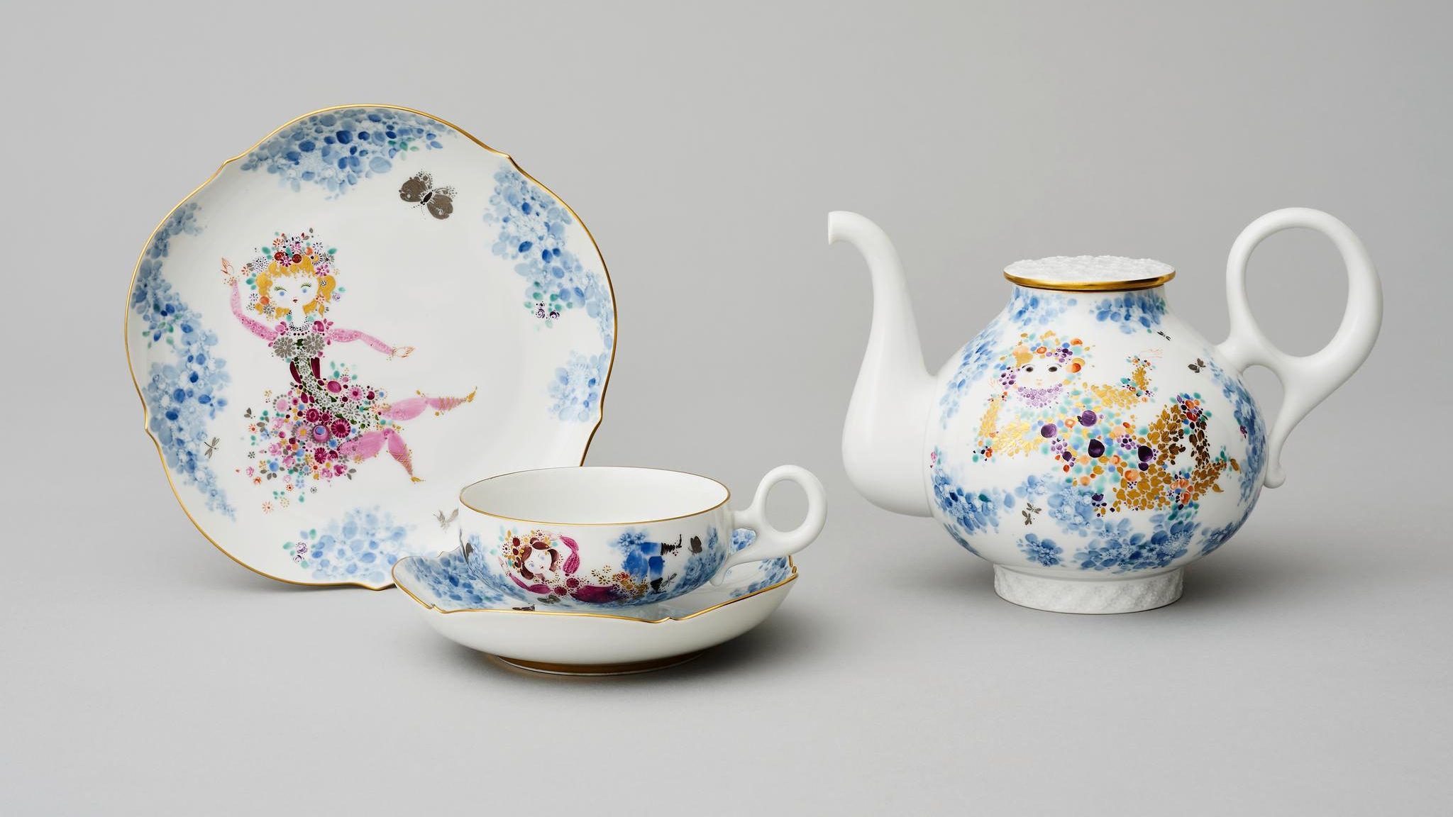 Meissener Porzellanmanufaktur: Meissener Serviceteile „Blütenreigen“ mit Dekor „Sommernachtstraum“, Ludwig Zepner, Heinz Werner, 1968/69 Meissener Serviceteile „Blütenreigen“ mit Dekor „Sommernachtstraum“, Ludwig Zepner, Heinz Werner, 1968/69