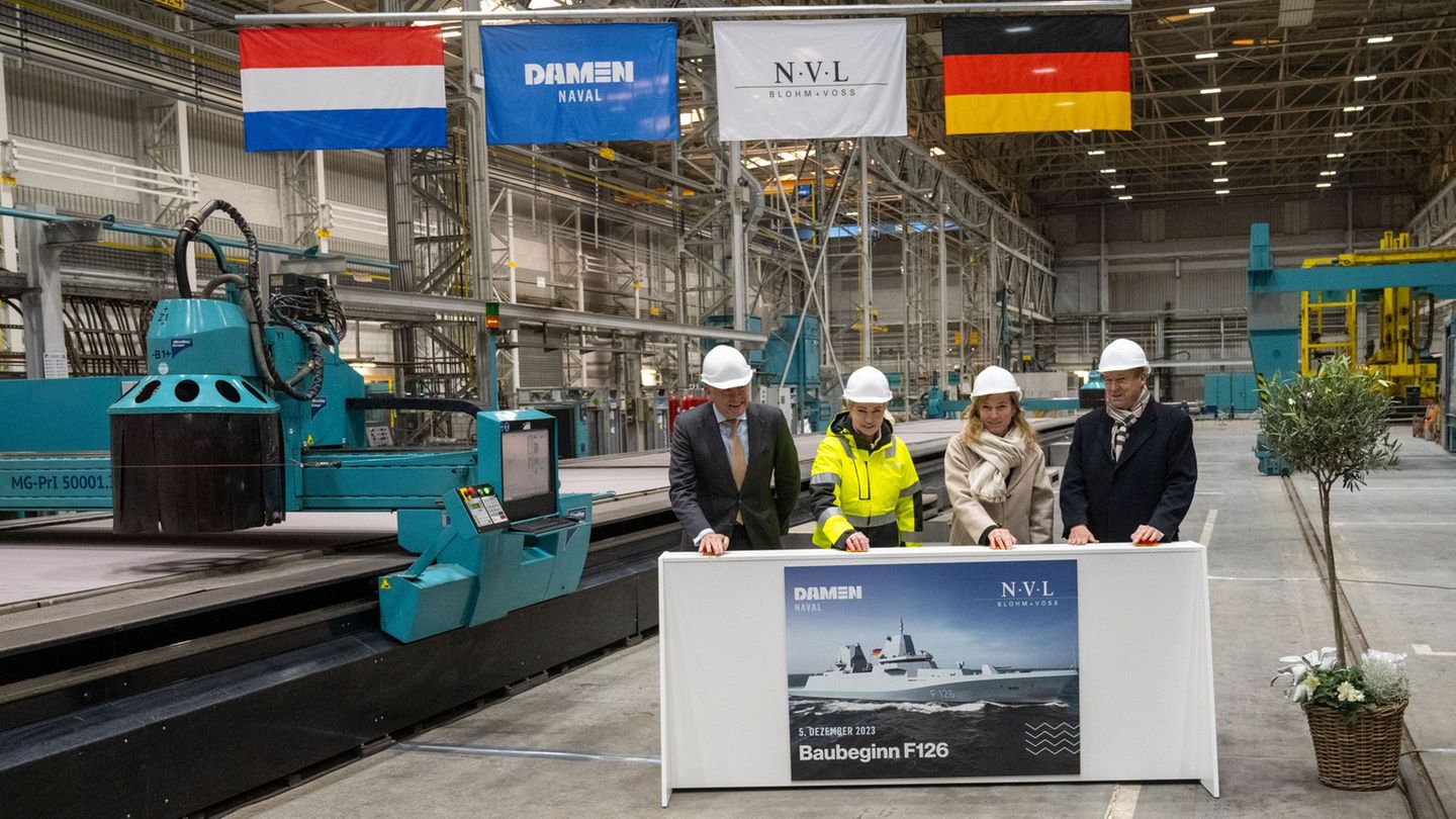 Das Vorhaben im Umfang von bis zu zehn Milliarden Euro ist ein zentrales Rüstungsprojekt für die Deutsche Marine. (Archivbild) F