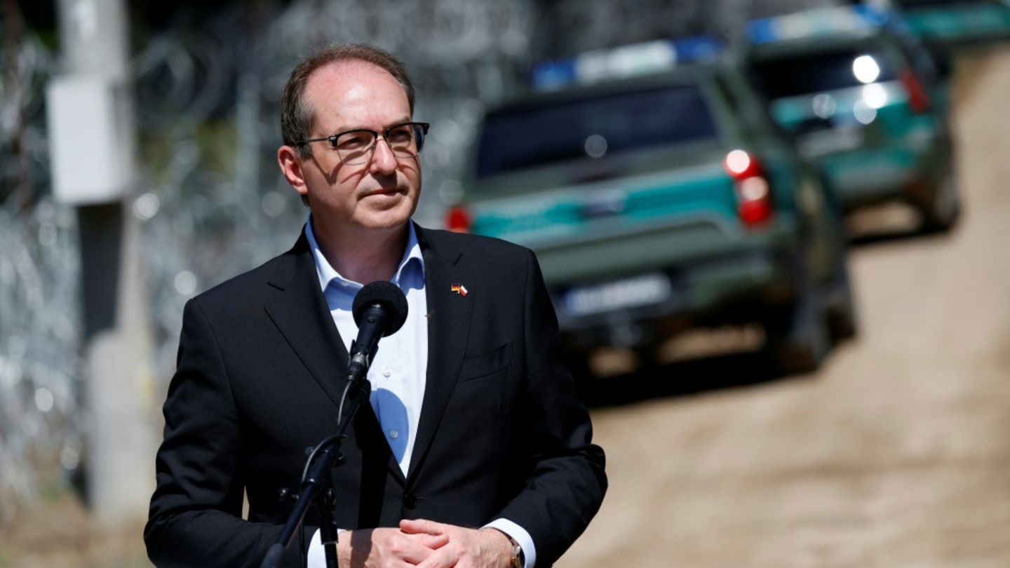 Bundesinnenminister Alexander Dobrindt (CSU)