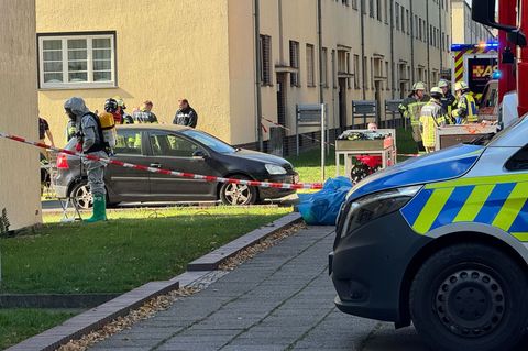 Anwohner sollten sich zwischenzeitlich in geschlossene Räume zurückziehen. Foto: Thomas Schulz/dpa