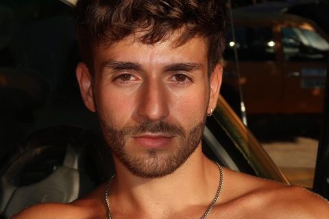 Influencer Sammy ist bei den Zeugen Jehovas aufgewachsen