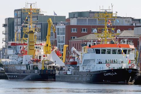 Das BSH verfügt über fünf Schiffe für die Arbeit in Nord- und Ostsee. Foto: Bernd Wüstneck/dpa