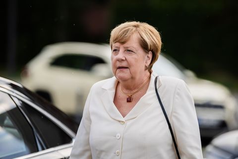 Merkel geht hart mit der AfD ins Gericht. (Archivbild) Foto: Christoph Soeder/dpa