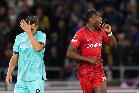 Junior Adamu freut sich über sein Tor zum 1:1. Foto: Massimo Paolone/LaPresse via ZUMA Press/dpa