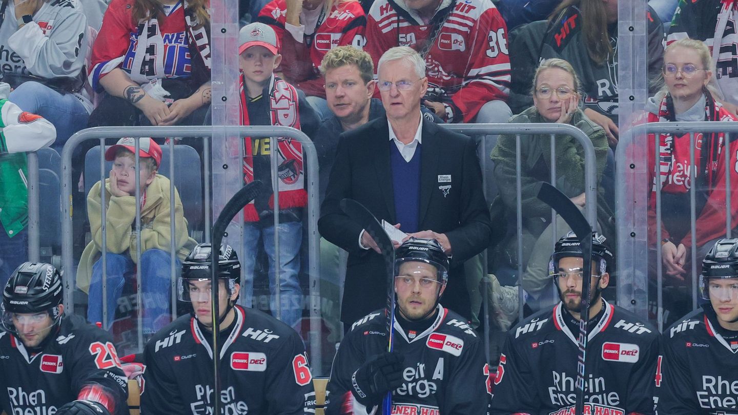 Kölns Trainer Kari Jalonen sieht auch gegen Bremerhaven wieder einen Sieg. Foto: Rolf Vennenbernd/dpa