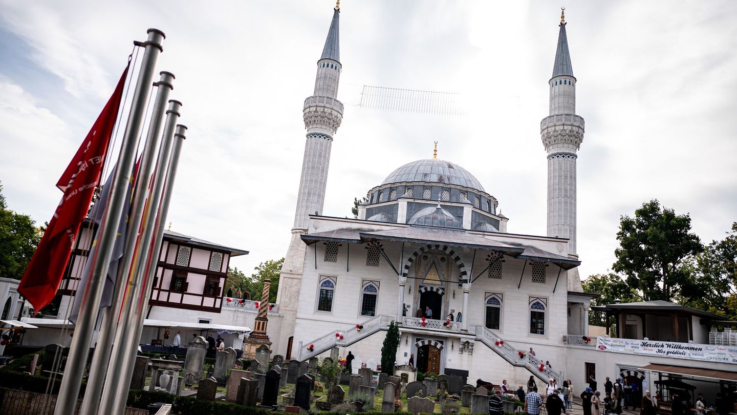Berliner Moscheen öffnen jedes Jahr am 3. Oktober ihre Pforten für Besucher. Foto: Fabian Sommer/dpa