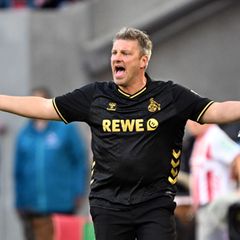 Will einen Auswärtssieg in Sinsheim: Kölns Trainer Lukas Kwasniok. (Archivbild) Foto: Federico Gambarini/dpa