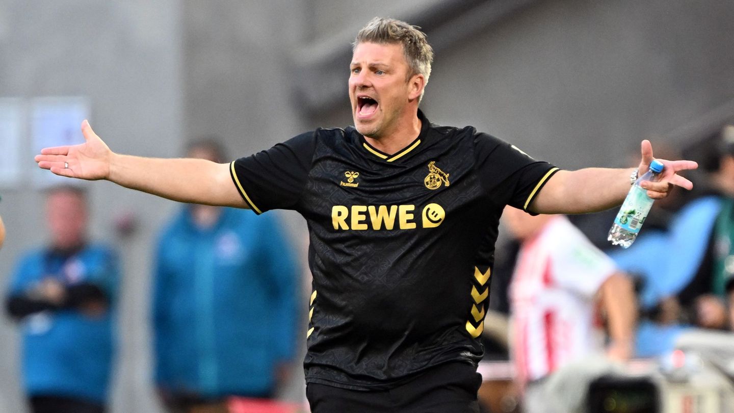 Will einen Auswärtssieg in Sinsheim: Kölns Trainer Lukas Kwasniok. (Archivbild) Foto: Federico Gambarini/dpa