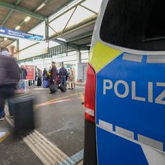 Wie sicher ist der öffentliche Verkehr? (Archivbild) Foto: Bernd Weißbrod/dpa