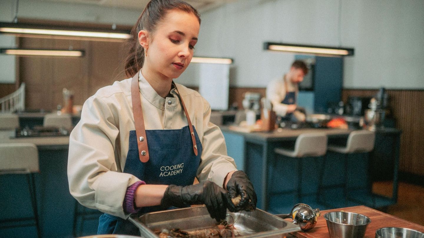 Daily series: Romance at Rehragout: The Telenovela from the luxury kitchen