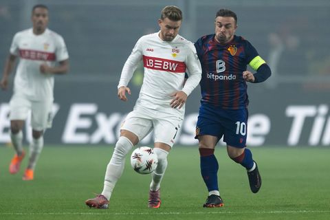 Maximilian Mittelstädt (l.) und der VfB verloren am Donnerstag in Basel. Foto: Andreas Becker/KEYSTONE/dpa