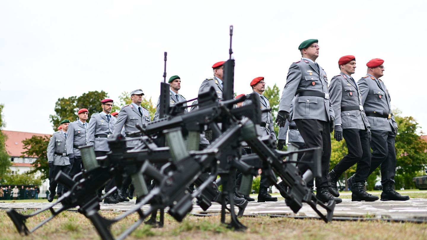 Military service reform: Union faction stops new law on military service