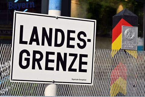 Zum Tag der Deutschen Einheit fordert Thüringens Ministerpräsident Mario Voigt (CDU) einen zweiten Aufbruch. (Symbolbild) Foto: