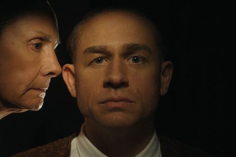Ein Mörder und seine Mutter: "Monster: Die Geschichte von Ed Gein" Foto: -/Netflix/dpa