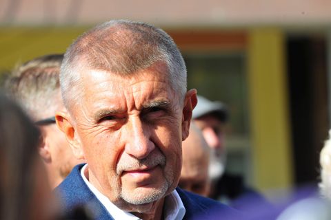 Der tschechische Milliardär und Gründer der Partei ANO, Andrej Babis, bei einem Wahlkampfauftritt im Prager Stadtteil Modrany. (