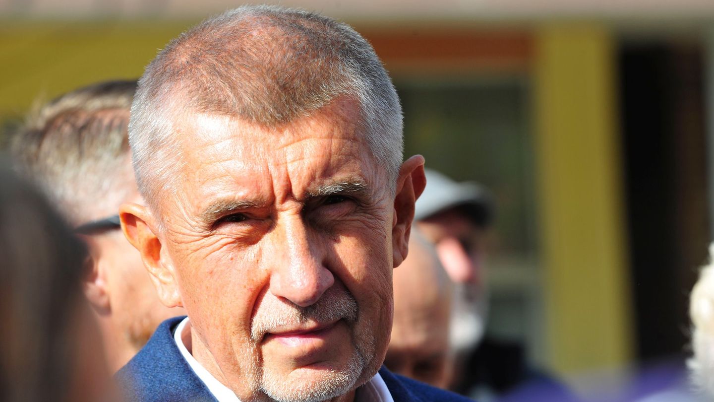 Der tschechische Milliardär und Gründer der Partei ANO, Andrej Babis, bei einem Wahlkampfauftritt im Prager Stadtteil Modrany. (