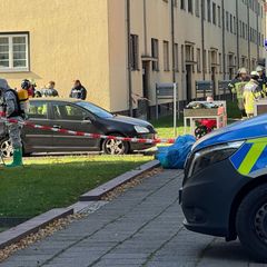 Anwohner sollten sich zwischenzeitlich in geschlossene Räume zurückziehen. Foto: Thomas Schulz/dpa