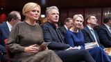 Julia Klöckner und Jörg Pilawa (v.l.) beim Festakt zum Tag der Deutschen Einheit in Saarbrücken
