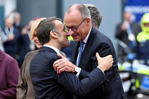Macron (l.) und Merz