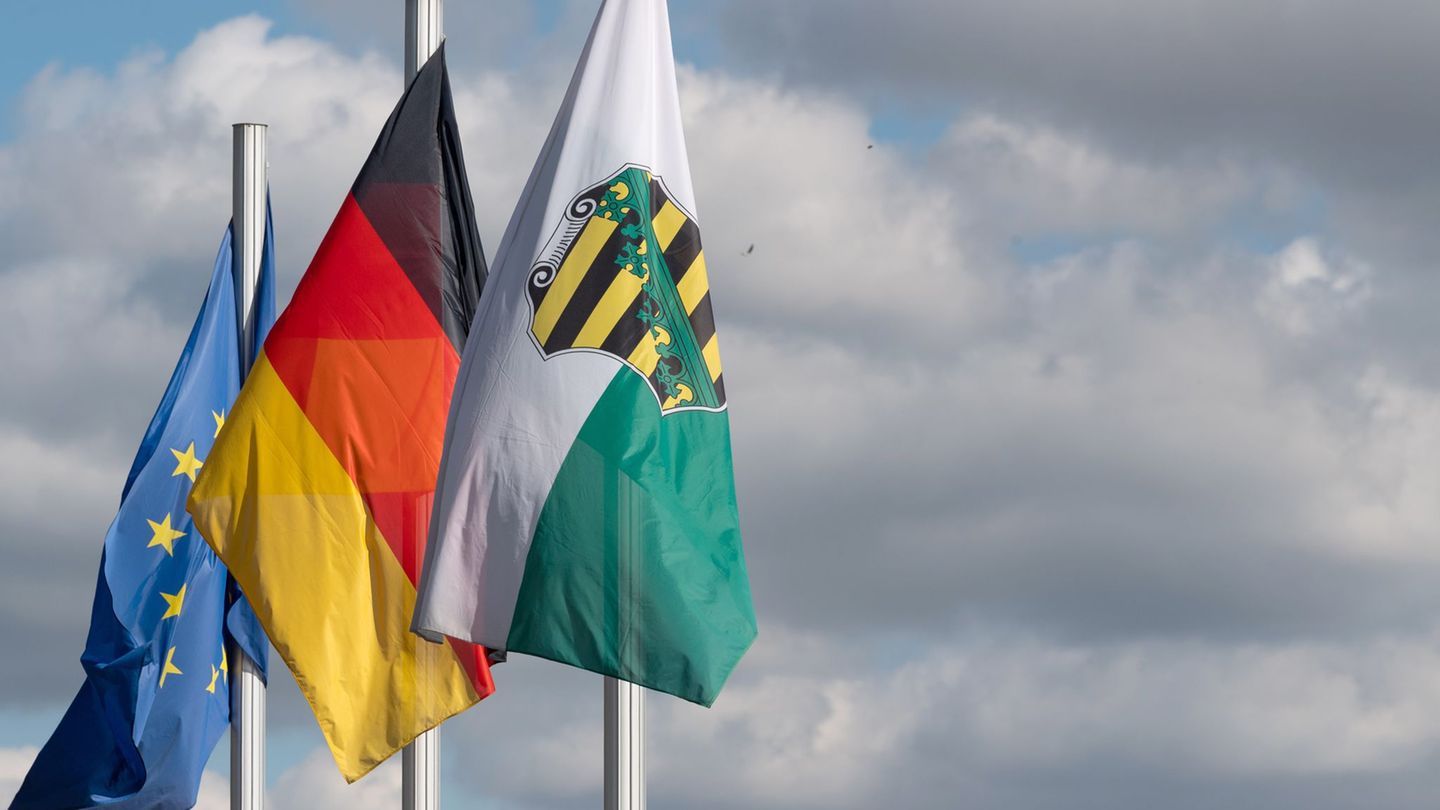 In Sachsen ist der Tag der Deutsche Einheit gefeiert worden. (Archivbild) Foto: Robert Michael/dpa-Zentralbild/ZB