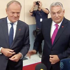 Tusk holt Orbán in Interview - und kann ihn kaum bremsen