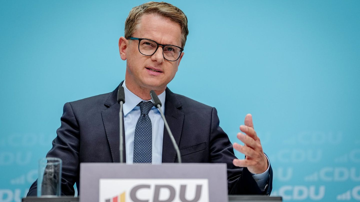 Carsten Linnemann ist offen für ein Social-Media-Verbot für Kinder und Jugendliche bis 16 Jahre. (Archivbild) Foto: Kay Nietfeld