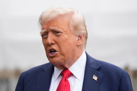 Trump ruft Israel zu einem Stopp der Bombardements auf. Foto: Mark Schiefelbein/AP/dpa