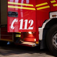 Die Feuerwehr konnte den Brand schnell unter Kontrolle bringen. (Symbolbild) Foto: Niklas Treppner/dpa