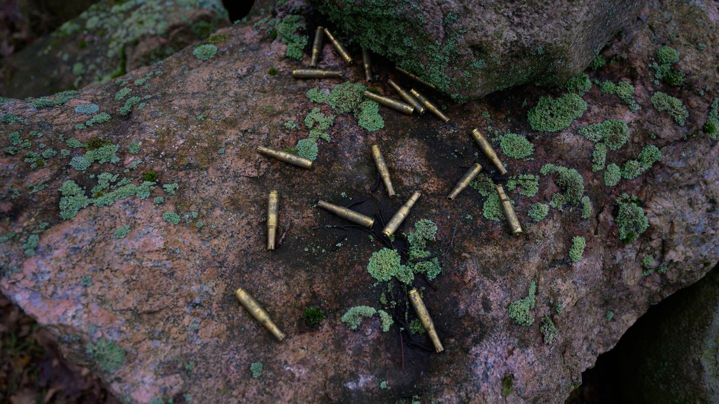 Die Übungsmunition, die in Bischofswiesen verwendet wird, ist kaum hörbar und sehr gefährlich. (Symbolbild) Foto: Philipp Schulz