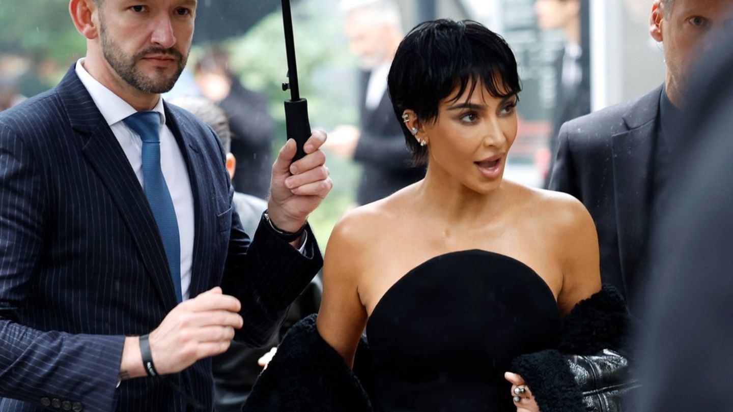 Kim Kardashian: She surprises with a short haircut in Paris