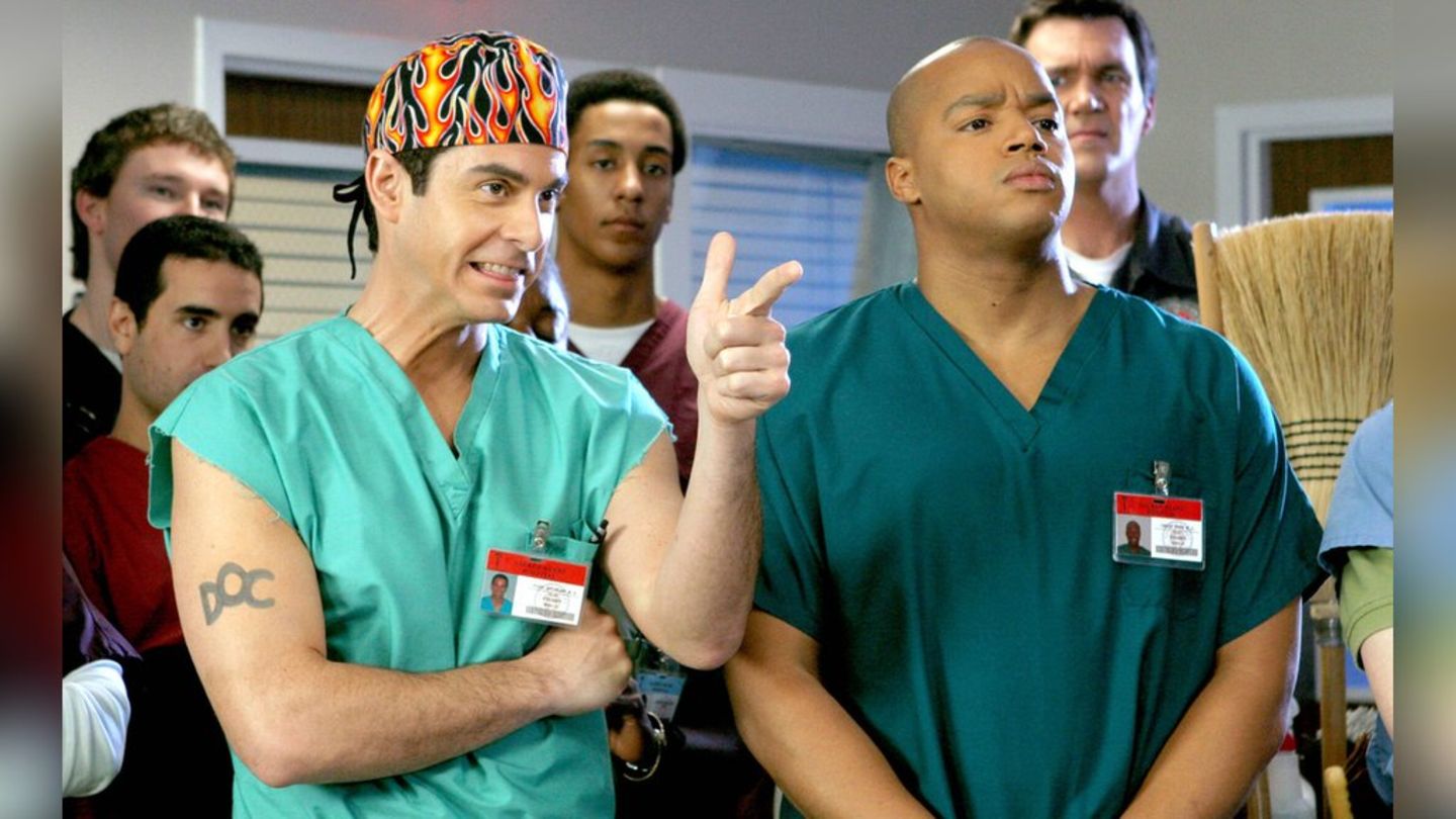 Ralph Maschio übernahm bereits in der Originalserie die Rolle des Todd Quinlan.