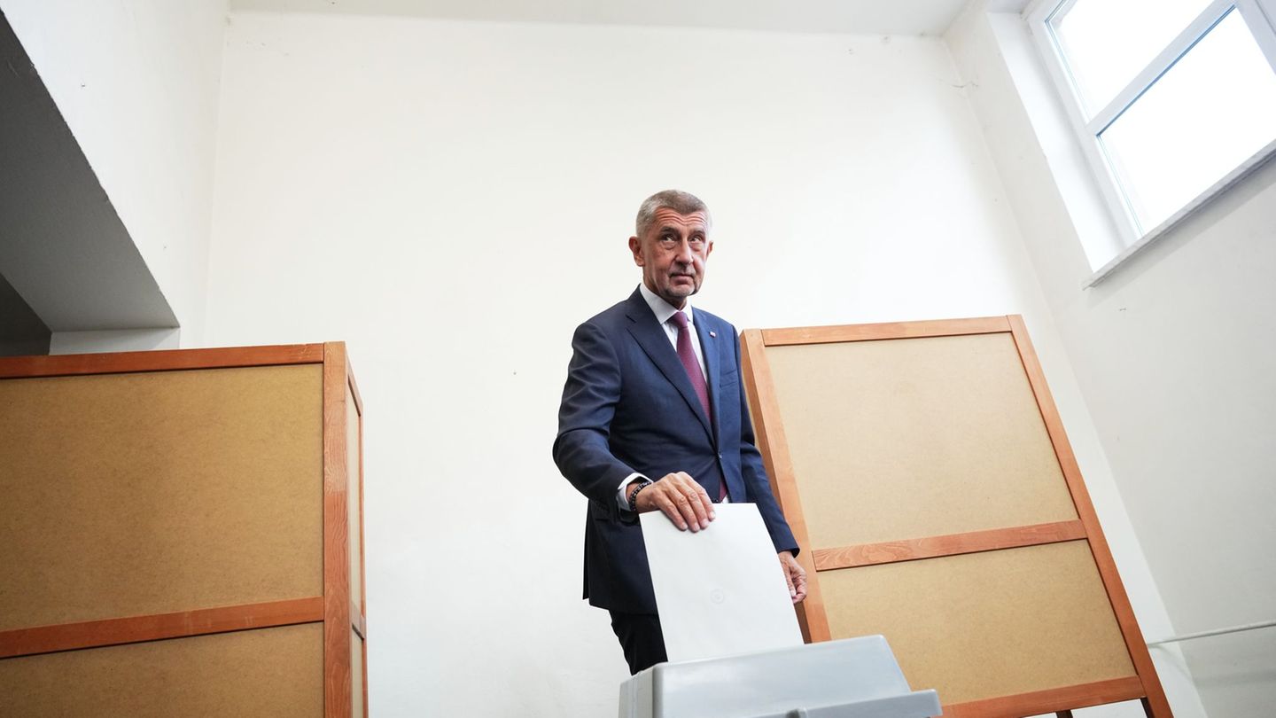 First figures: Right populist Babis is at the forefront when counting in the Czech Republic