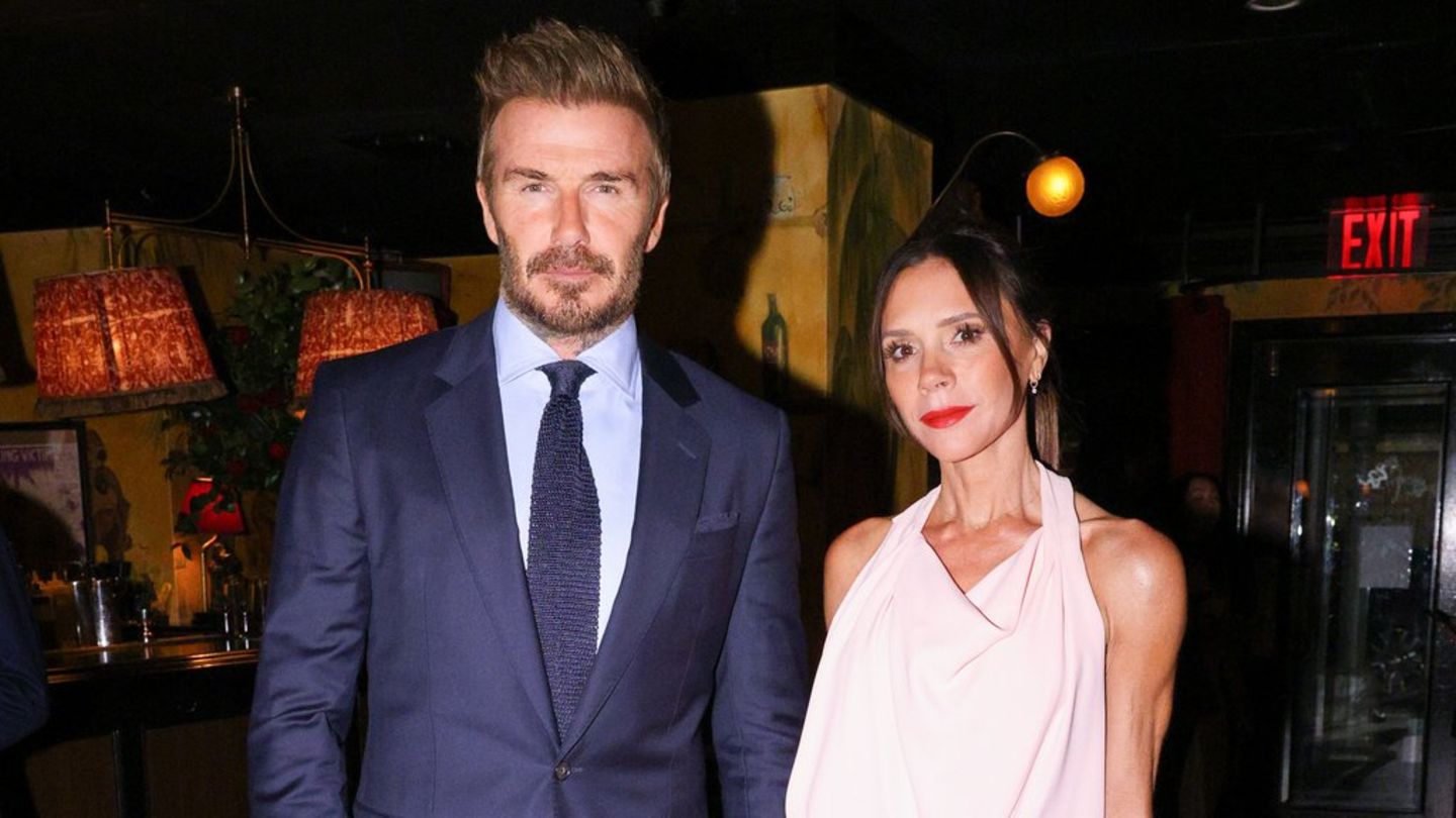 After fashion show in Paris: David Beckham is proud of his wife