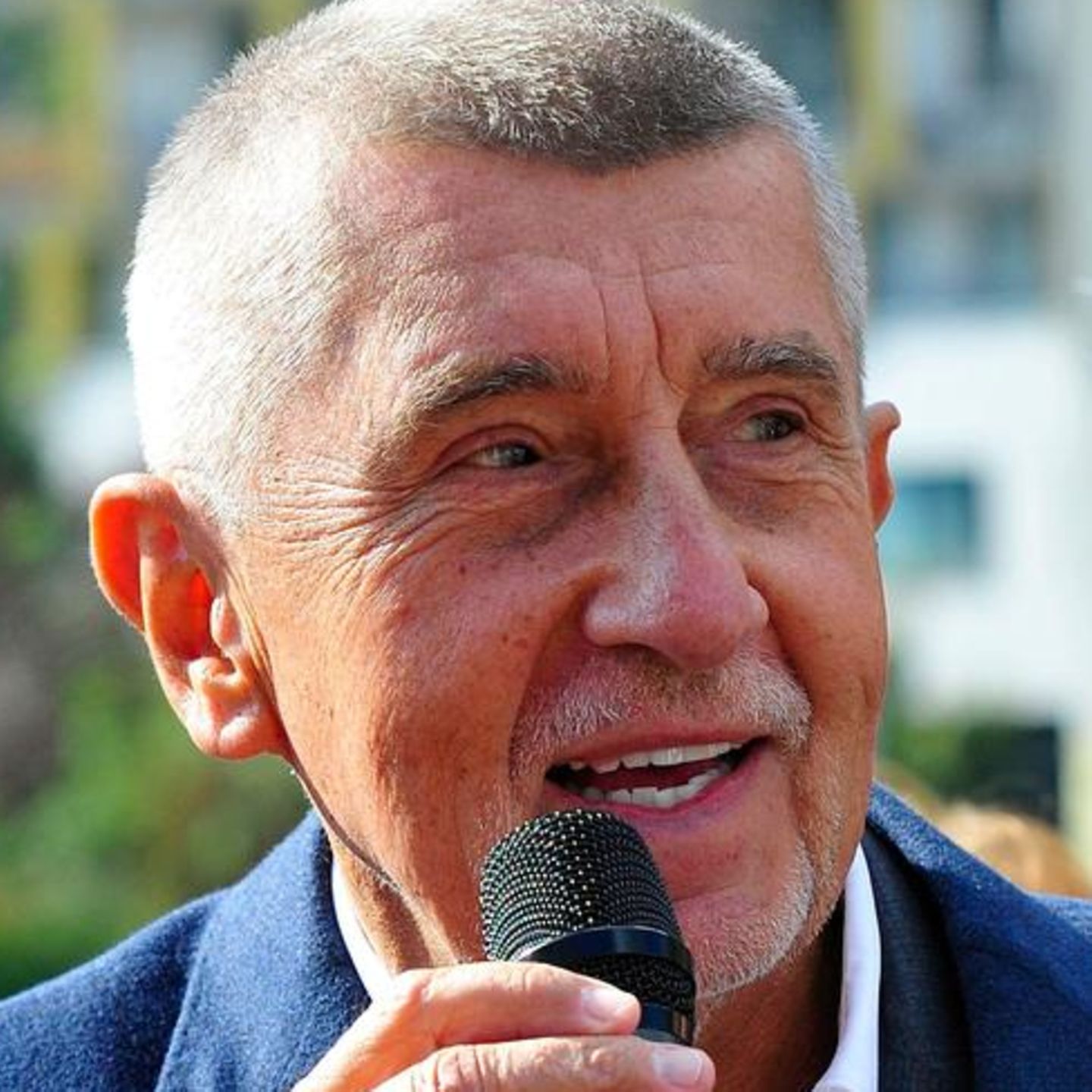 Der Milliardär und Gründer der Partei ANO, Andrej Babis, bei einem Wahlkampfauftritt in Tschechiens Hauptstadt Prag